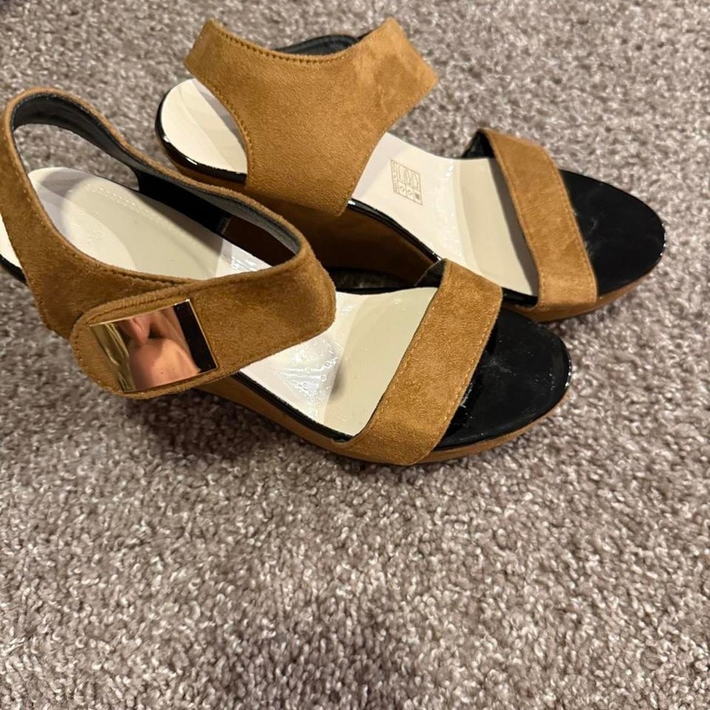 Tan Brown Suede Block Heel Sandals Women's 9 Strappy Y2K